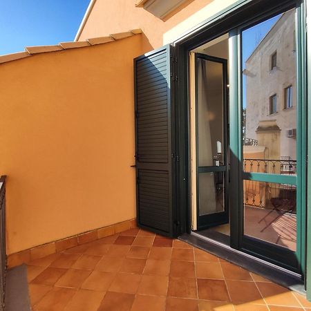 One&One Hotel Salerno Luaran gambar