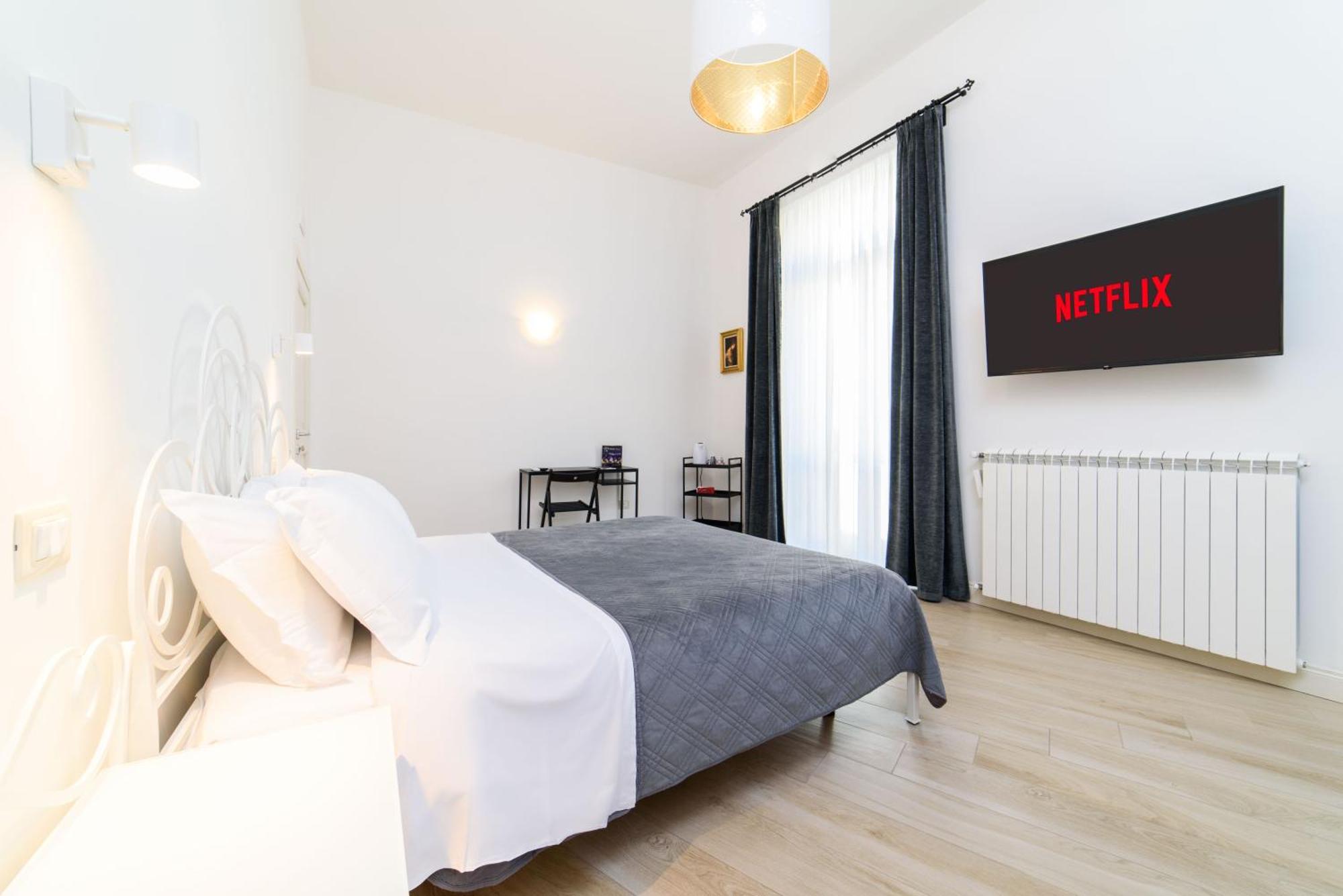 One&One Hotel Salerno Luaran gambar