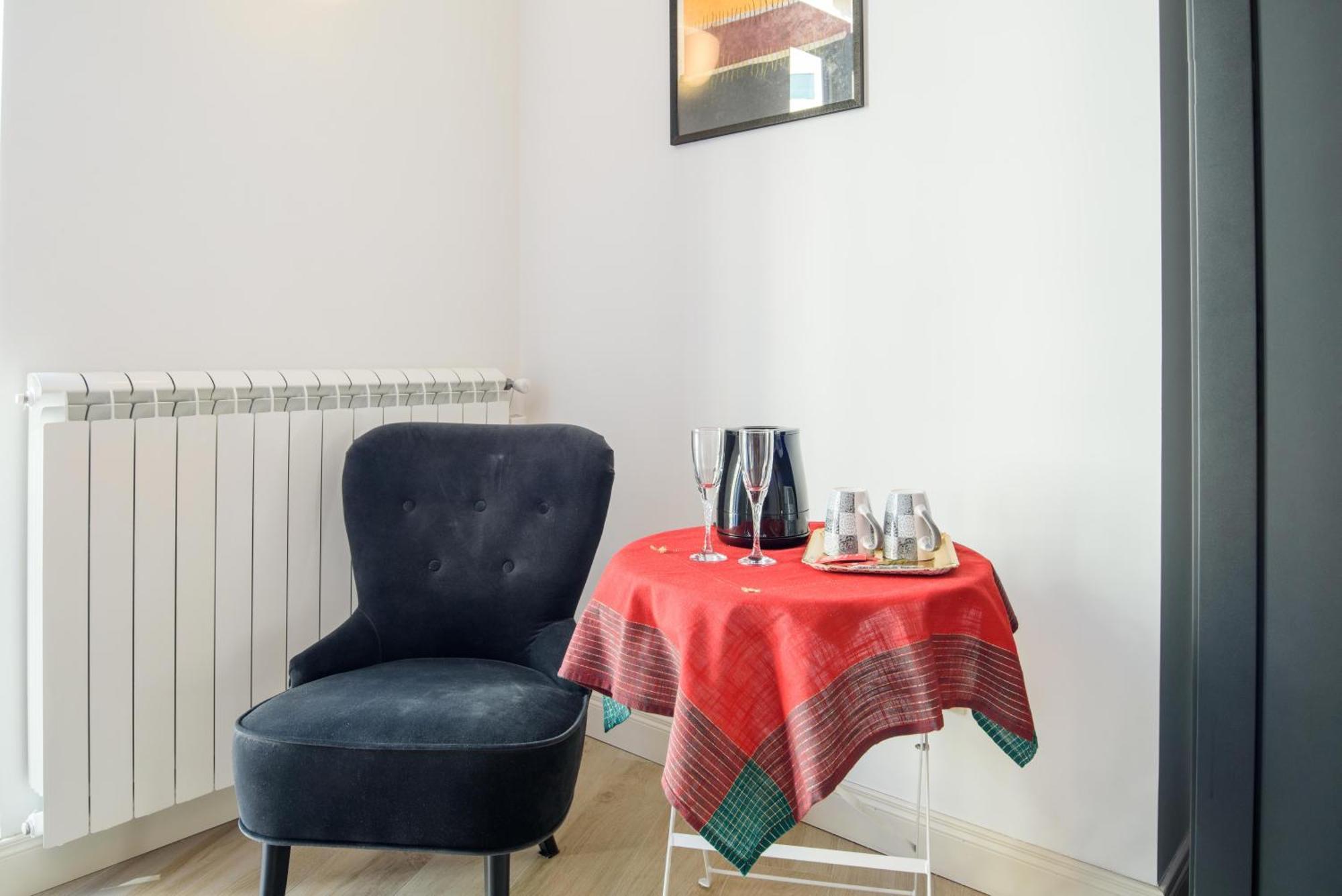 One&One Hotel Salerno Luaran gambar