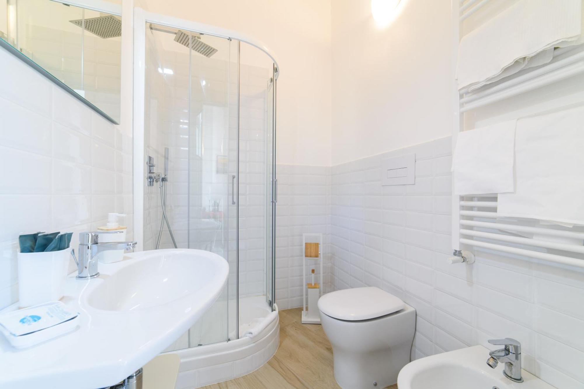 One&One Hotel Salerno Luaran gambar