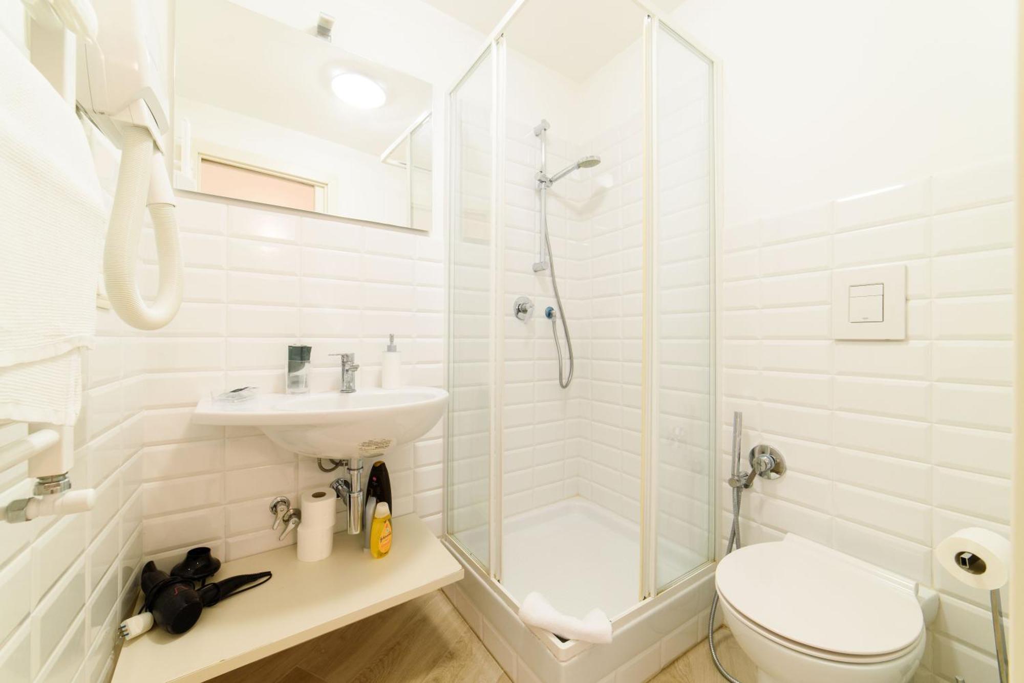 One&One Hotel Salerno Luaran gambar